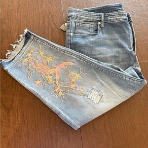 Terra & Sky Cropped Boyfriend Light Wash Embroidered Jeans Pink Floral Detail